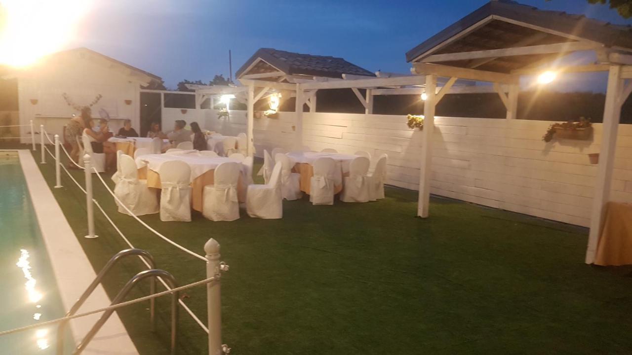 Agriturismo Al Passaggio Di Pirro Villa Miglionico Екстериор снимка